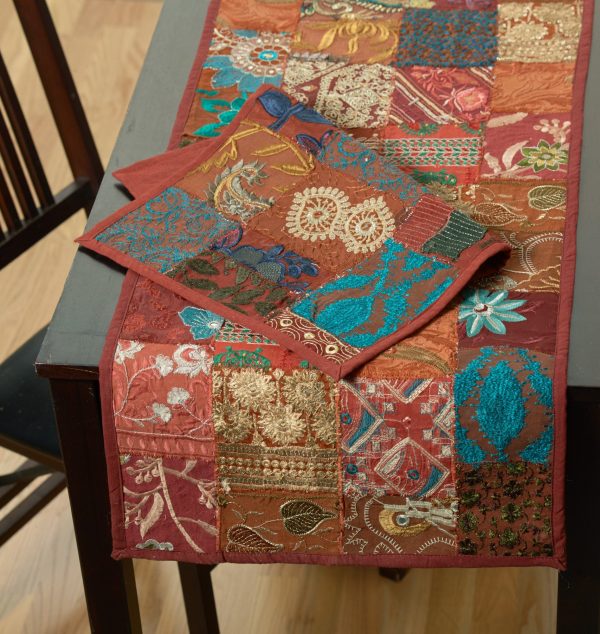 LR Resources TABLE LINENS 18001 Maroon Fashion