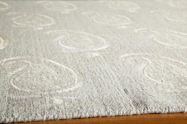 Momeni Lace Embroided LAC-1 Silver Area Rug Sale